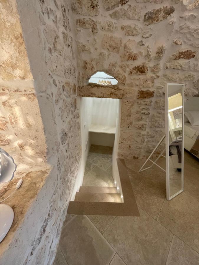 White Room Остуни Экстерьер фото